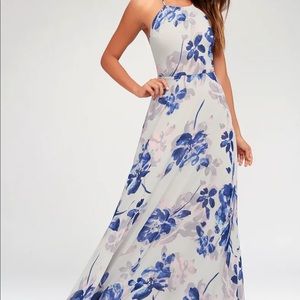Lulu’s All I Need Grey Floral Print Lace-Up Maxi Dress